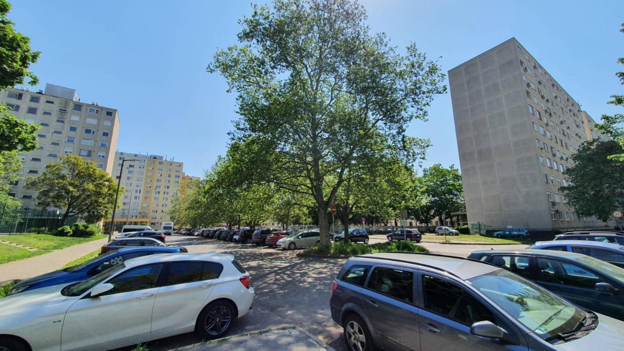 Bella Apartman Debrecen Buitenkant foto