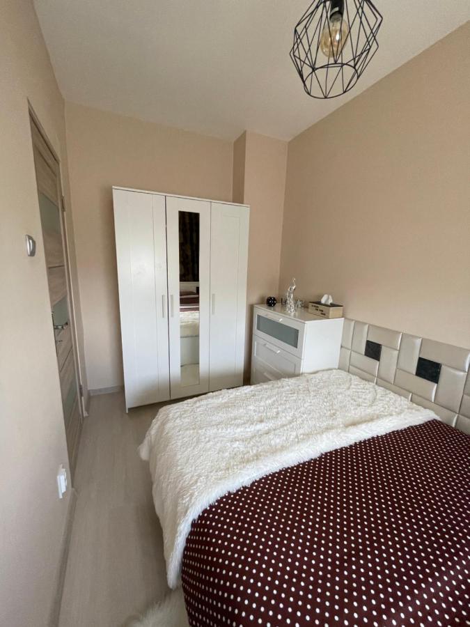 Bella Apartman Debrecen Buitenkant foto