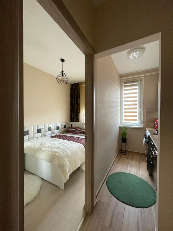 Bella Apartman Debrecen Buitenkant foto